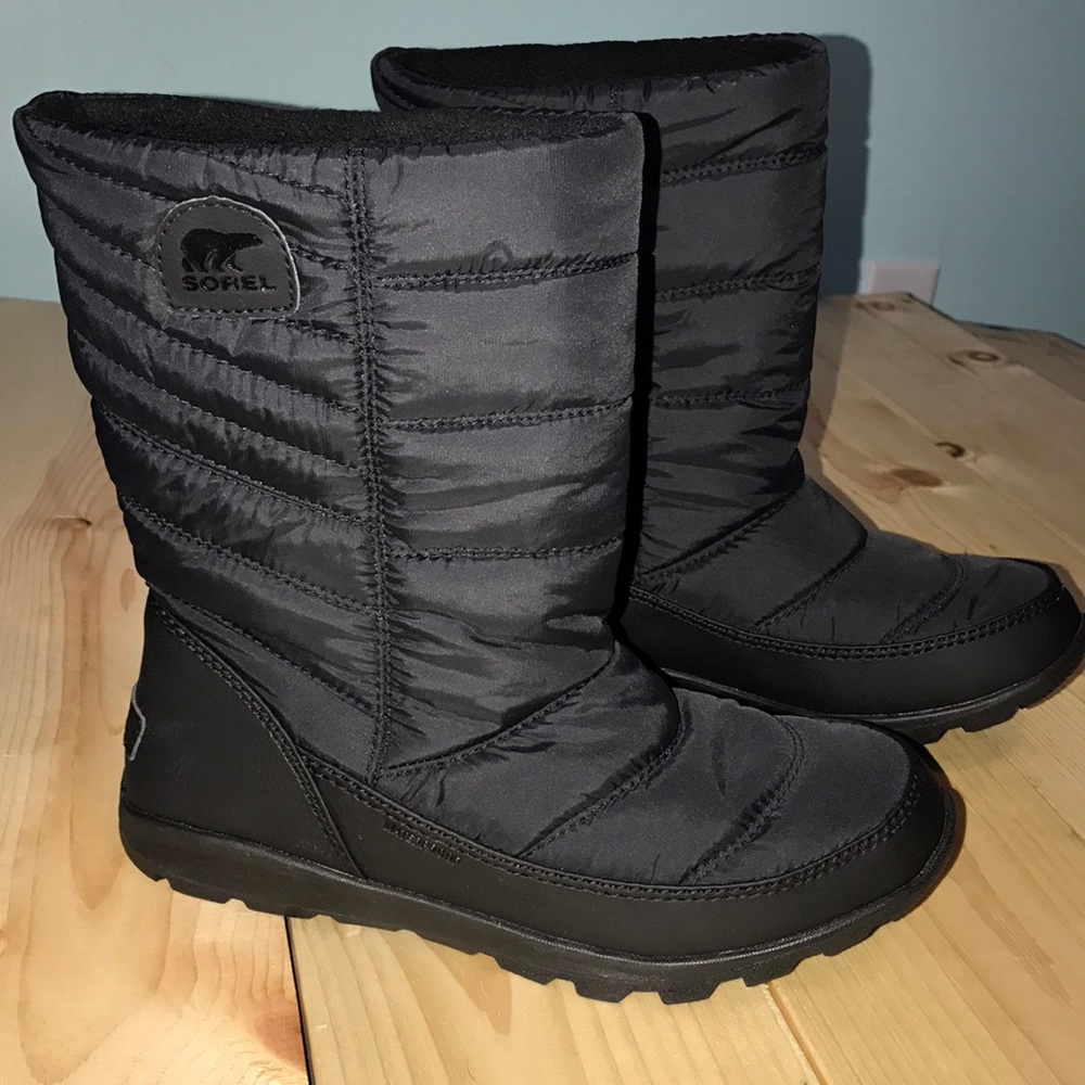 Sorel boots (brand new)